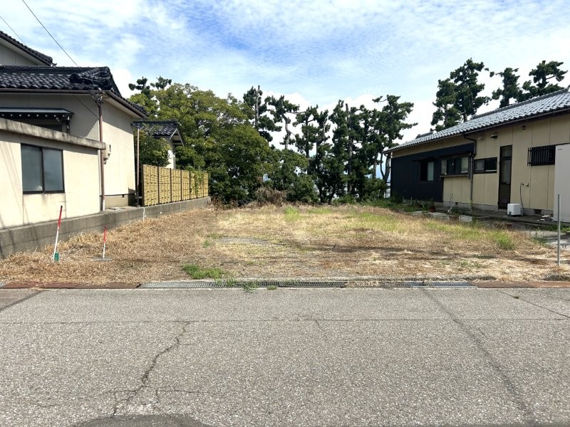 土地　内灘町字大根布７